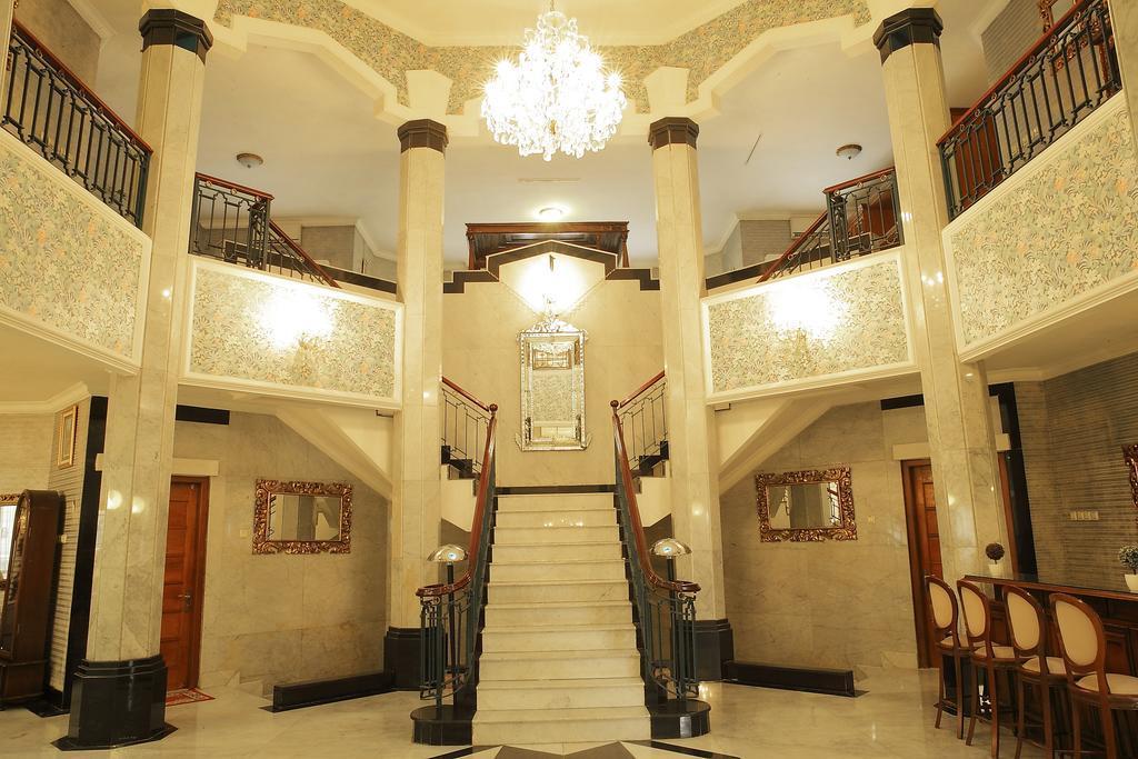 Arimbi Pejaten Suites Jakarta Kültér fotó