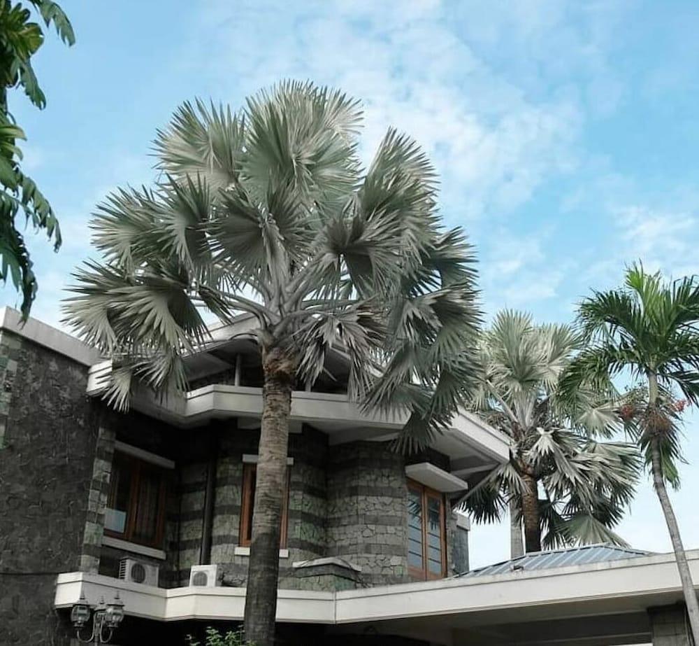 Arimbi Pejaten Suites Jakarta Kültér fotó