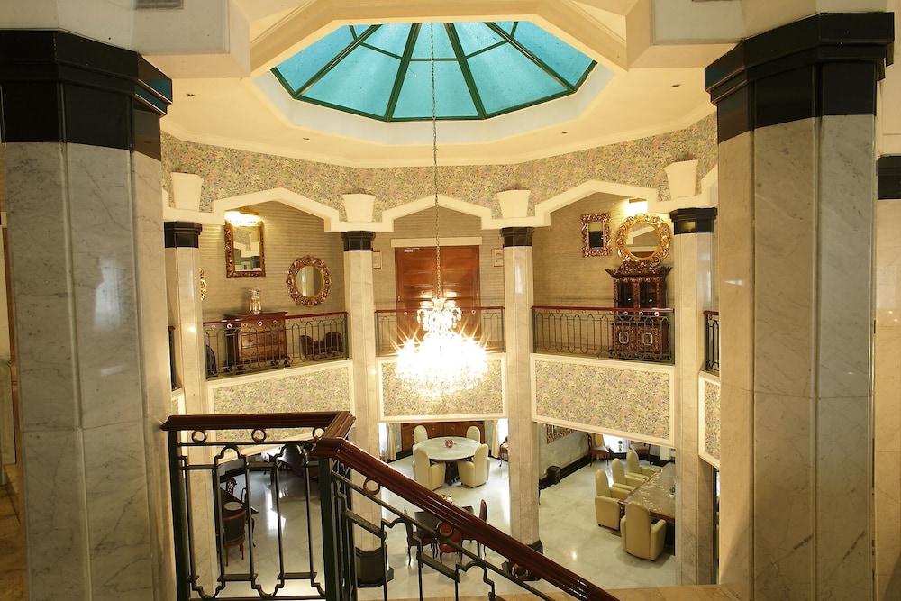 Arimbi Pejaten Suites Jakarta Kültér fotó