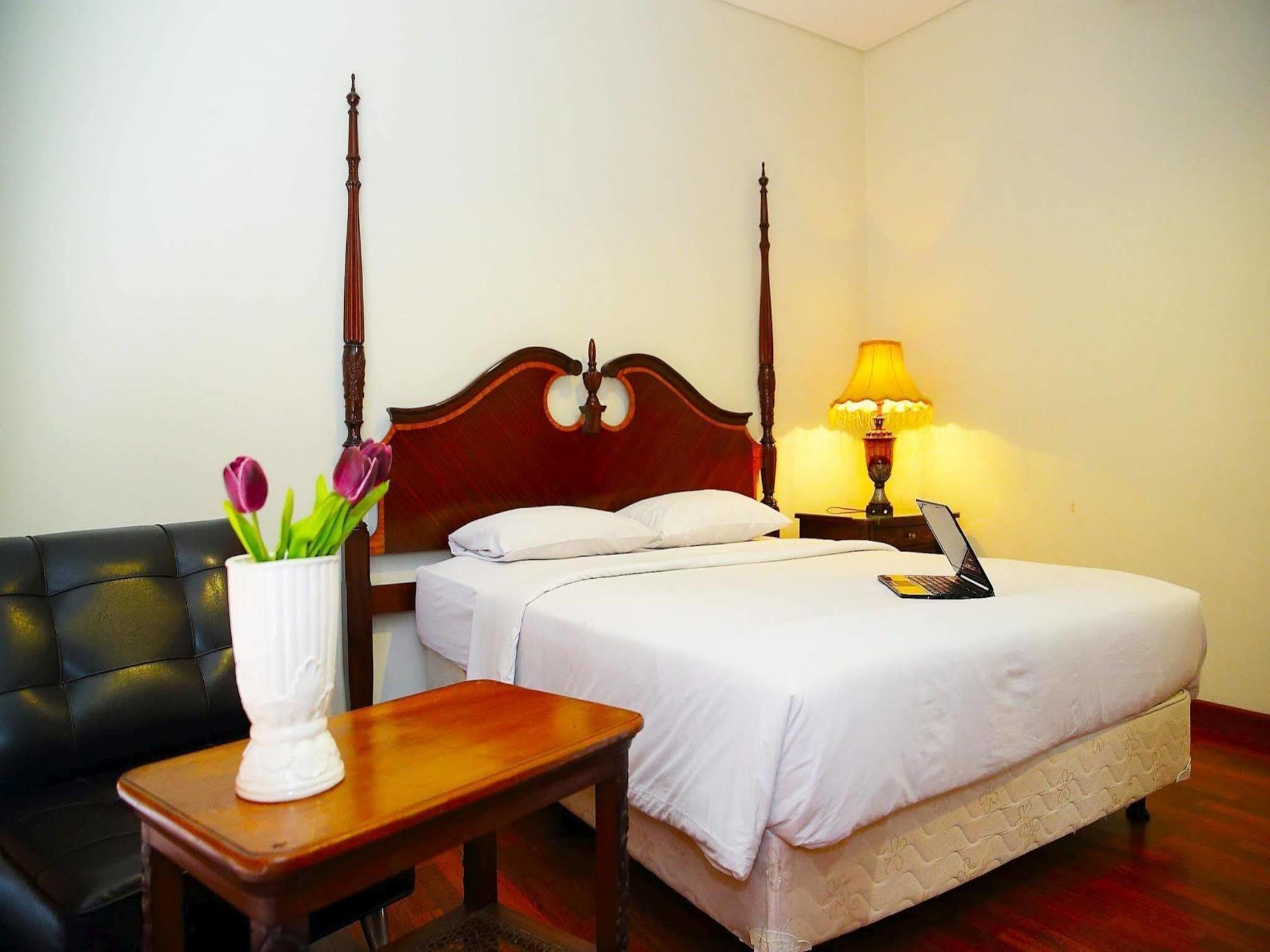 Arimbi Pejaten Suites Jakarta Kültér fotó