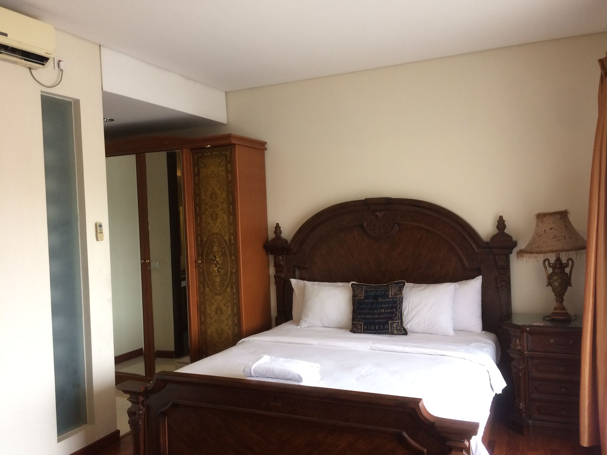 Arimbi Pejaten Suites Jakarta Kültér fotó