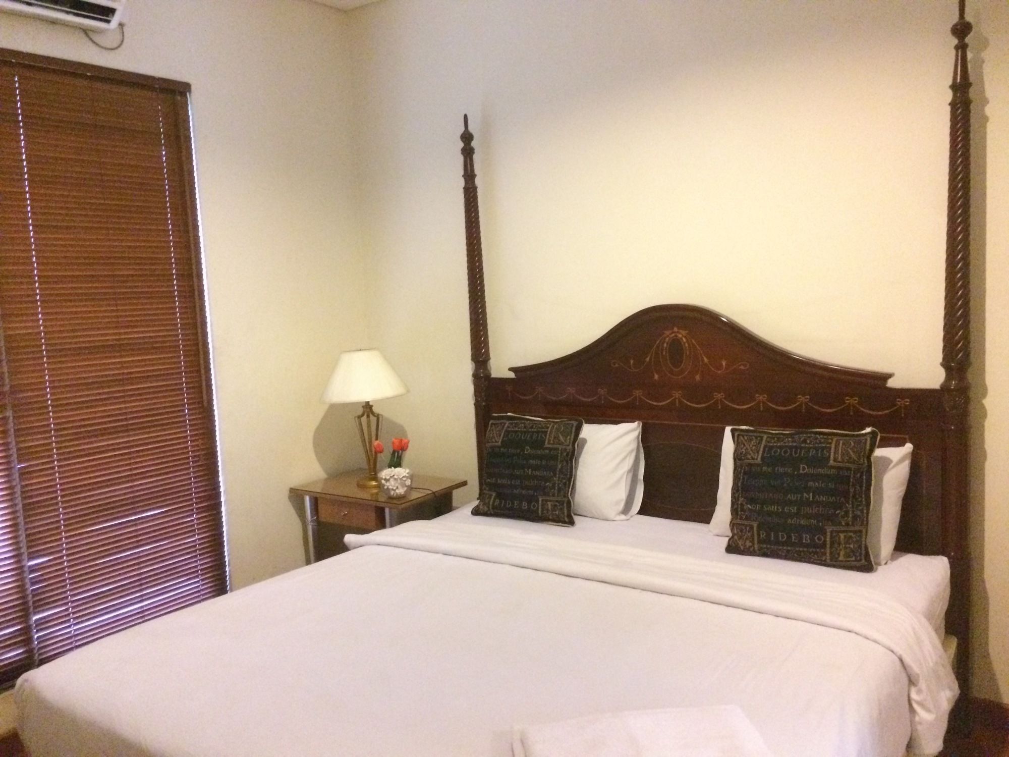 Arimbi Pejaten Suites Jakarta Kültér fotó