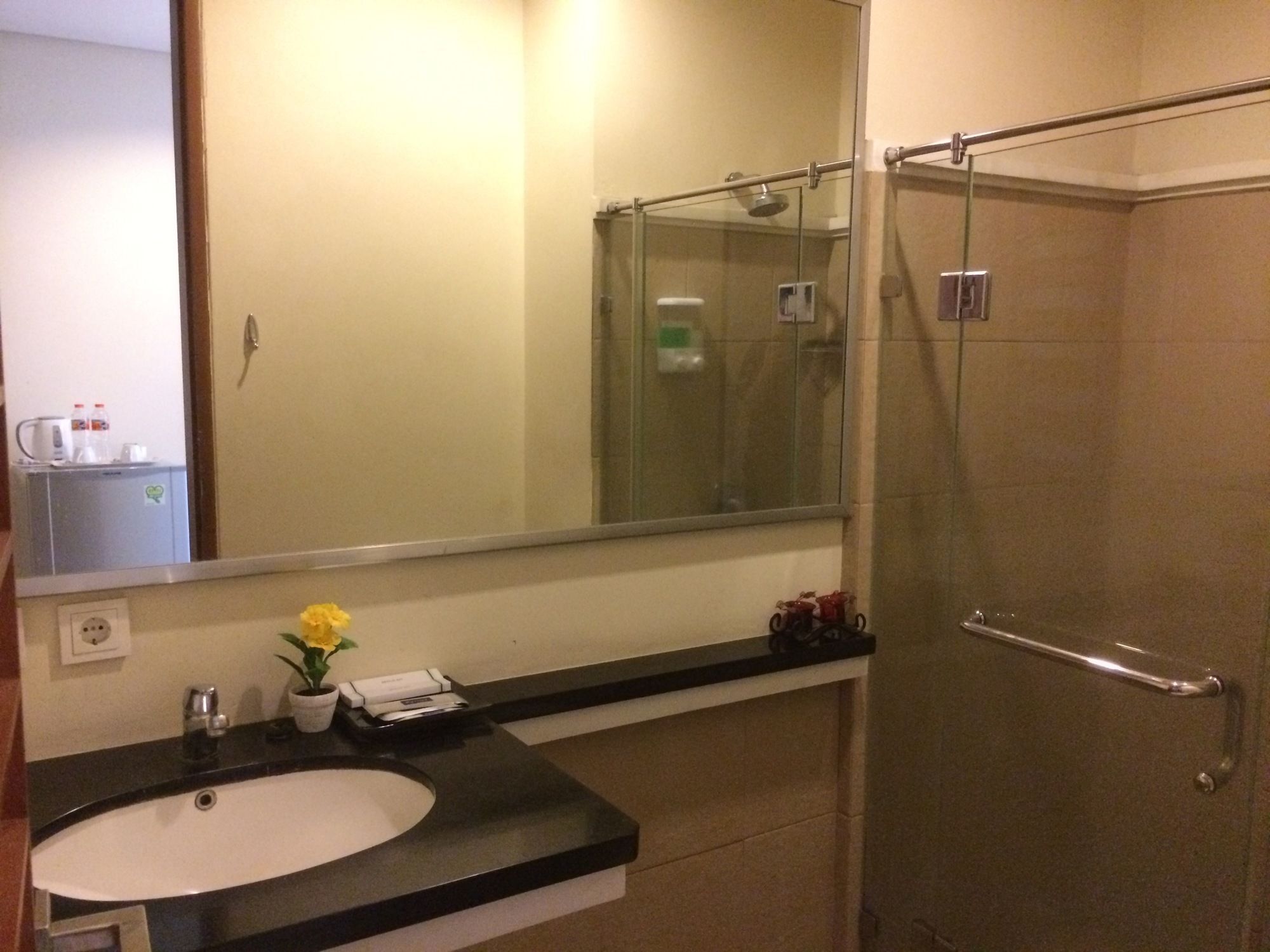 Arimbi Pejaten Suites Jakarta Kültér fotó