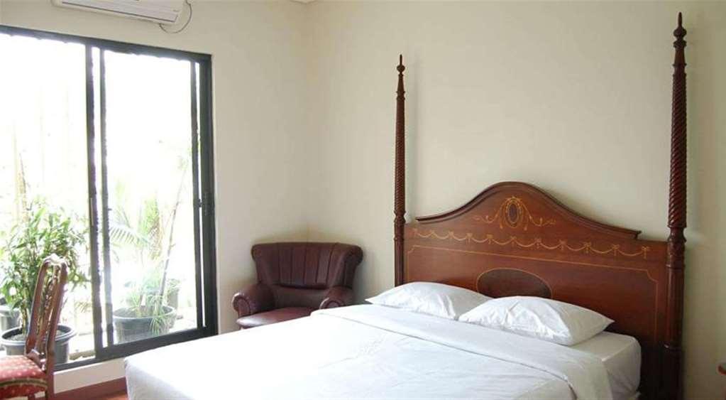 Arimbi Pejaten Suites Jakarta Szoba fotó